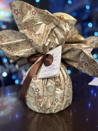 VALENTI Panettone Uvetta e cioccolato glassato al pistacchio 500g