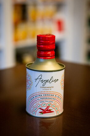 ANGELINO extrapanenský olivový olej s príchuťou chilli 250 ml